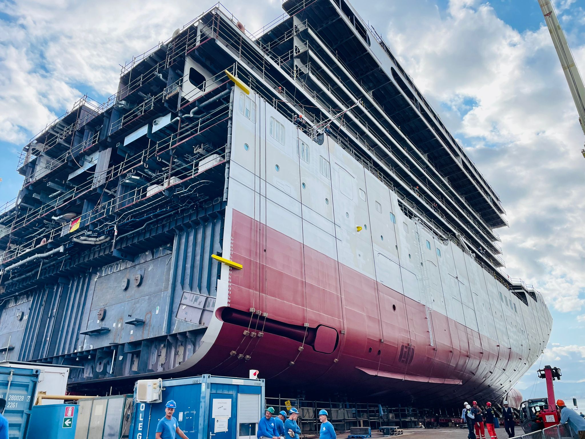 Costruzione e Riparazione Navale
