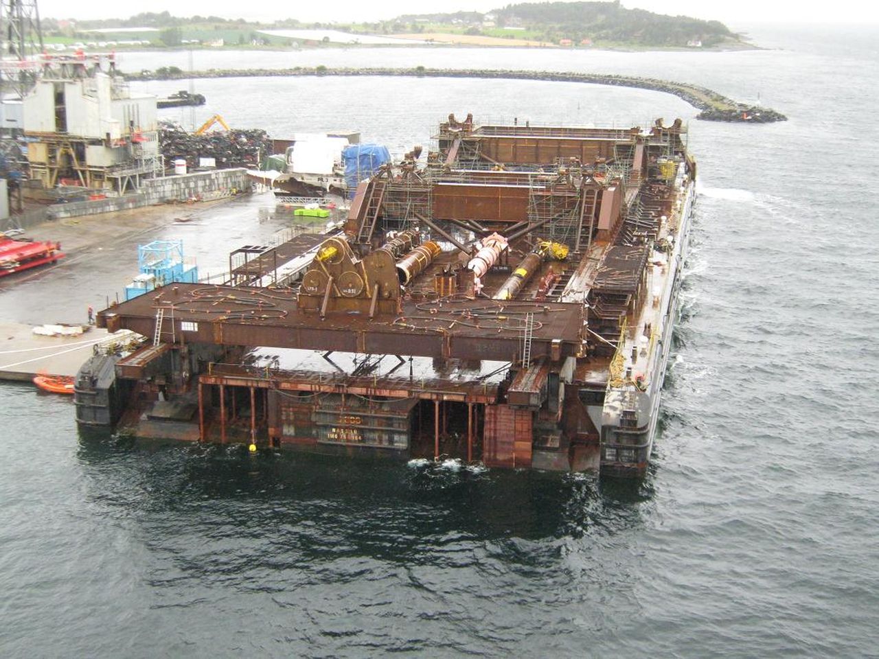 Cargo Barge S600